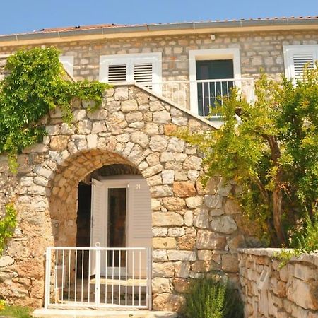 Apartments Adriana Μπολ Εξωτερικό φωτογραφία