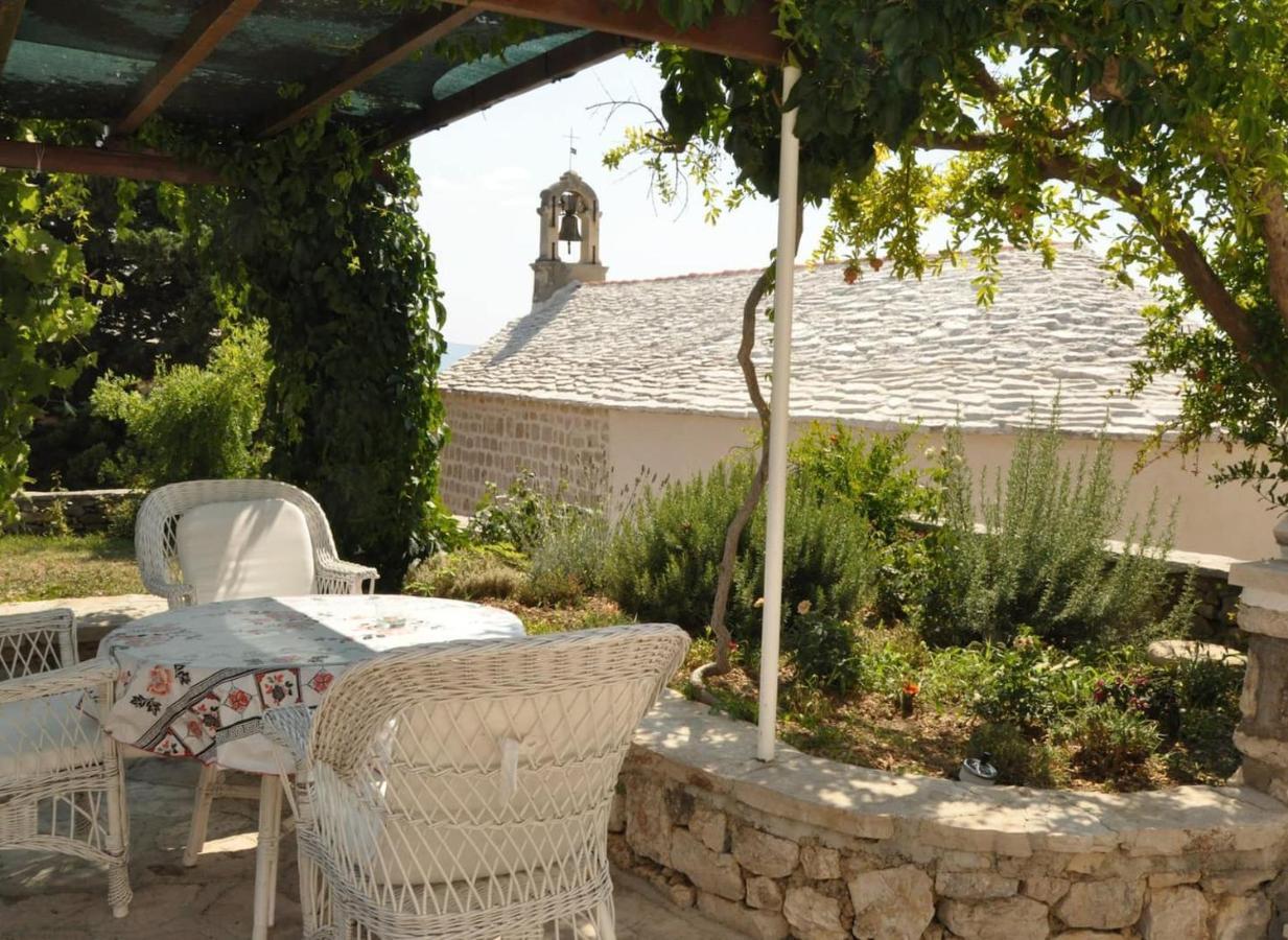 Apartments Adriana Μπολ Εξωτερικό φωτογραφία